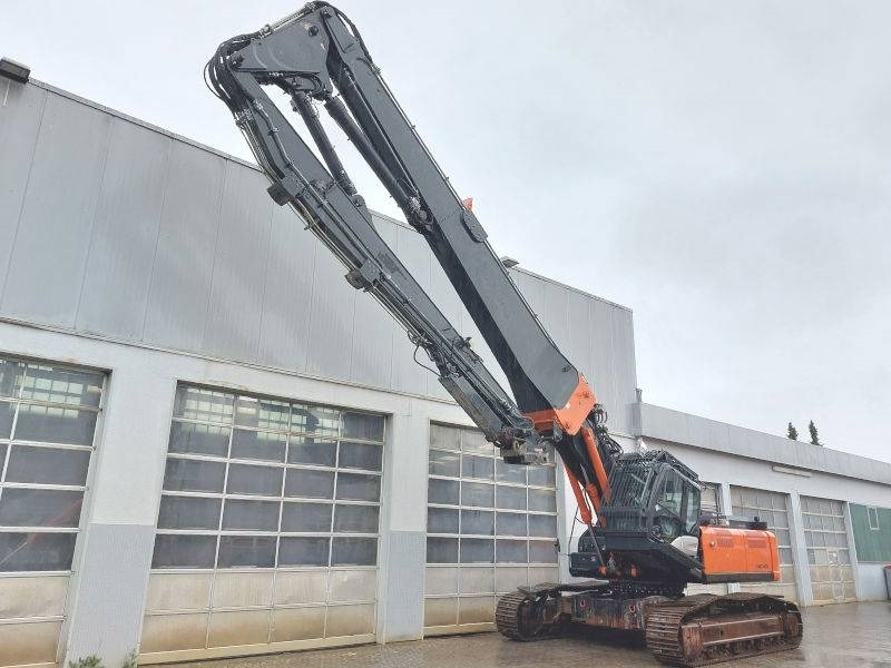 Hitachi KTEG KMC400P-6 - Escavadeira de demolição: foto 2 Hitachi KTEG KMC400P-6 - Escavadeira de demolição: foto 2