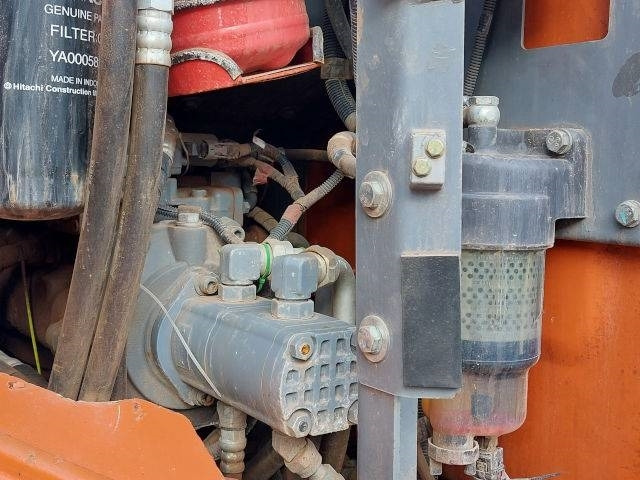Escavadora de rastos Hitachi ZX 135 US-6 Short reach front tunnel excavator: foto 8