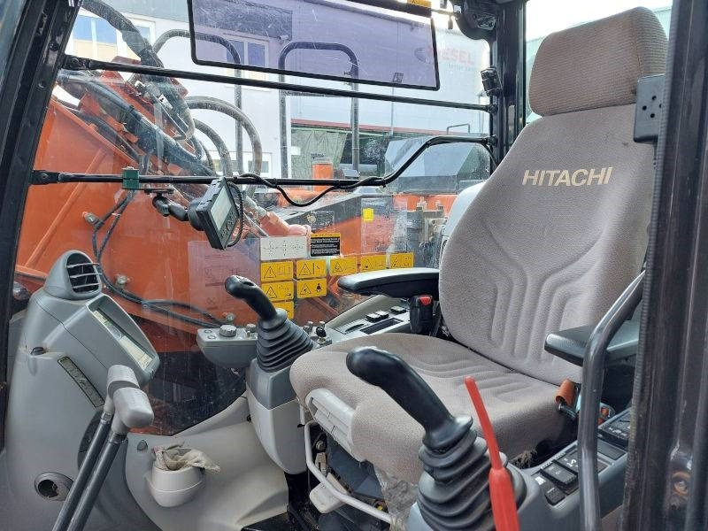 Escavadora de rastos Hitachi ZX 135 US-6 Short reach front tunnel excavator: foto 12