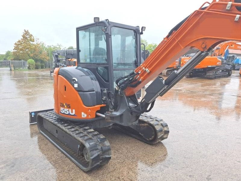 Hitachi ZX 55 U-6 - Mini escavadeira: foto 4 Hitachi ZX 55 U-6 - Mini escavadeira: foto 4
