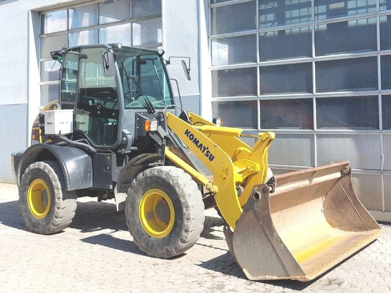 Komatsu WA 100 M-7 - Mini carregadeira: foto 4 Komatsu WA 100 M-7 - Mini carregadeira: foto 4