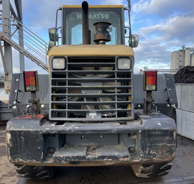 Komatsu WA 200 PT-5 - Carregadeira de rodas: foto 3 Komatsu WA 200 PT-5 - Carregadeira de rodas: foto 3