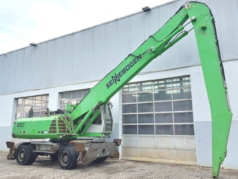 Sennebogen 830 - Manipulador de material: foto 4 Sennebogen 830 - Manipulador de material: foto 4