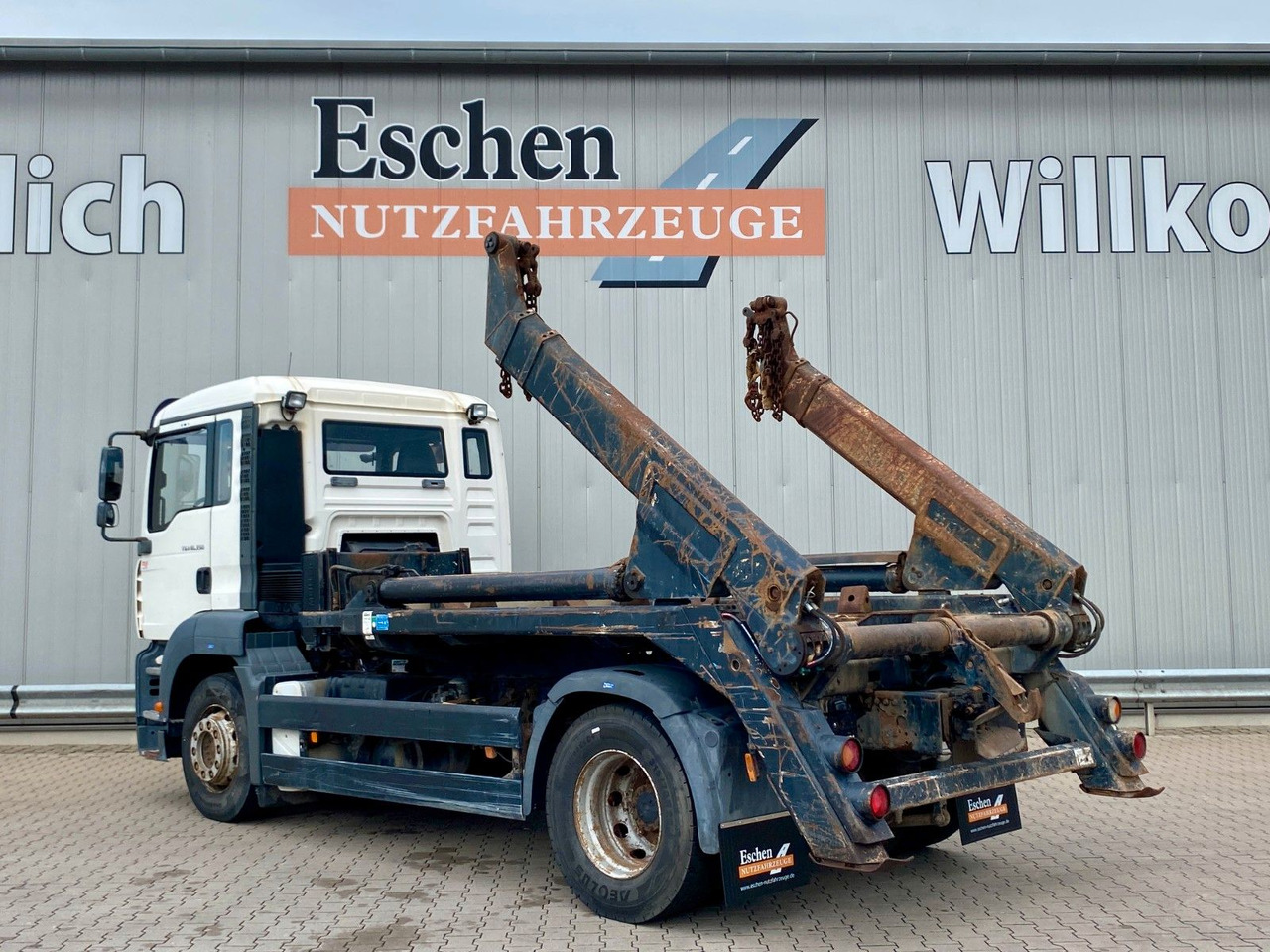 MAN TGA 18.350 | MEILLER AK12*Klima*AHK*Tempomat*ASR - Caminhão basculante: foto 4 MAN TGA 18.350 | MEILLER AK12*Klima*AHK*Tempomat*ASR - Caminhão basculante: foto 4