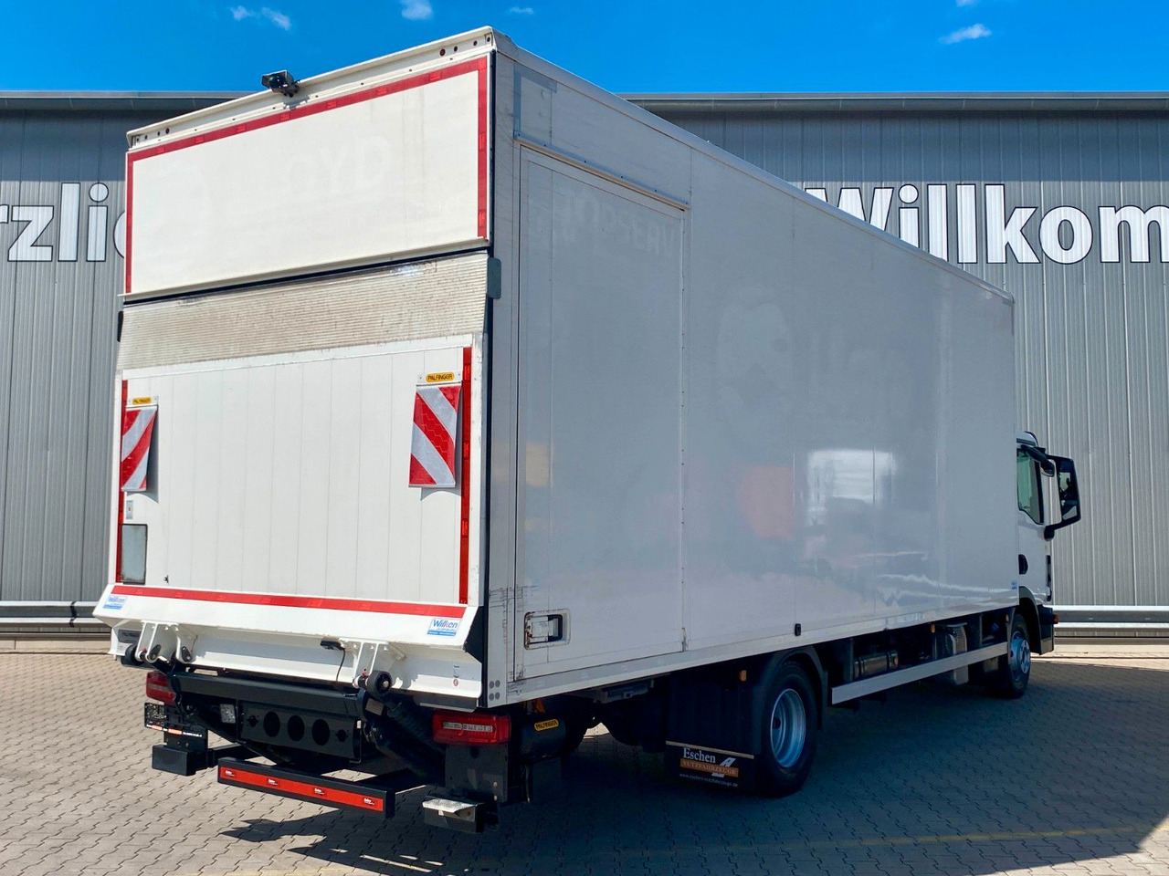 MAN TGL 12.220 Automatik*LBW*HU+BremseNEU*Navi*Kamer - Caminhão furgão: foto 5 MAN TGL 12.220 Automatik*LBW*HU+BremseNEU*Navi*Kamer - Caminhão furgão: foto 5