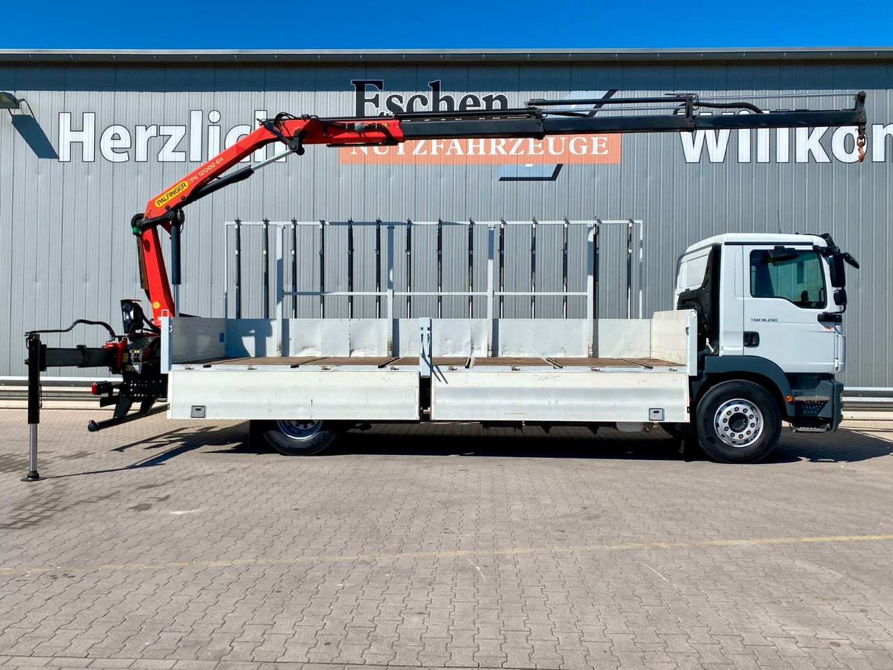 MAN TGM 18.290| Glas/HEGLA*PK12002*Funk*3x Sitze*AHK - Camião de caixa aberta/ Plataforma, Caminhão grua: foto 2 MAN TGM 18.290| Glas/HEGLA*PK12002*Funk*3x Sitze*AHK - Camião de caixa aberta/ Plataforma, Caminhão grua: foto 2