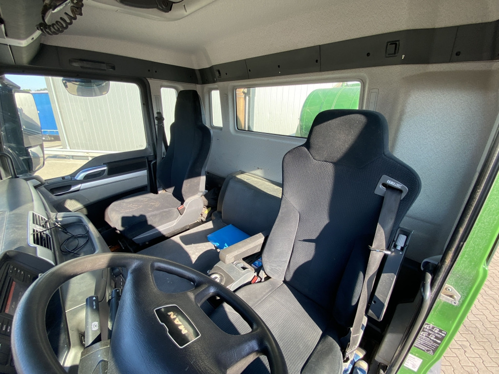 MAN TGS 32.360 8x4 BB / 9 m³ Stetter-Aufbau - Caminhão betoneira: foto 3 MAN TGS 32.360 8x4 BB / 9 m³ Stetter-Aufbau - Caminhão betoneira: foto 3