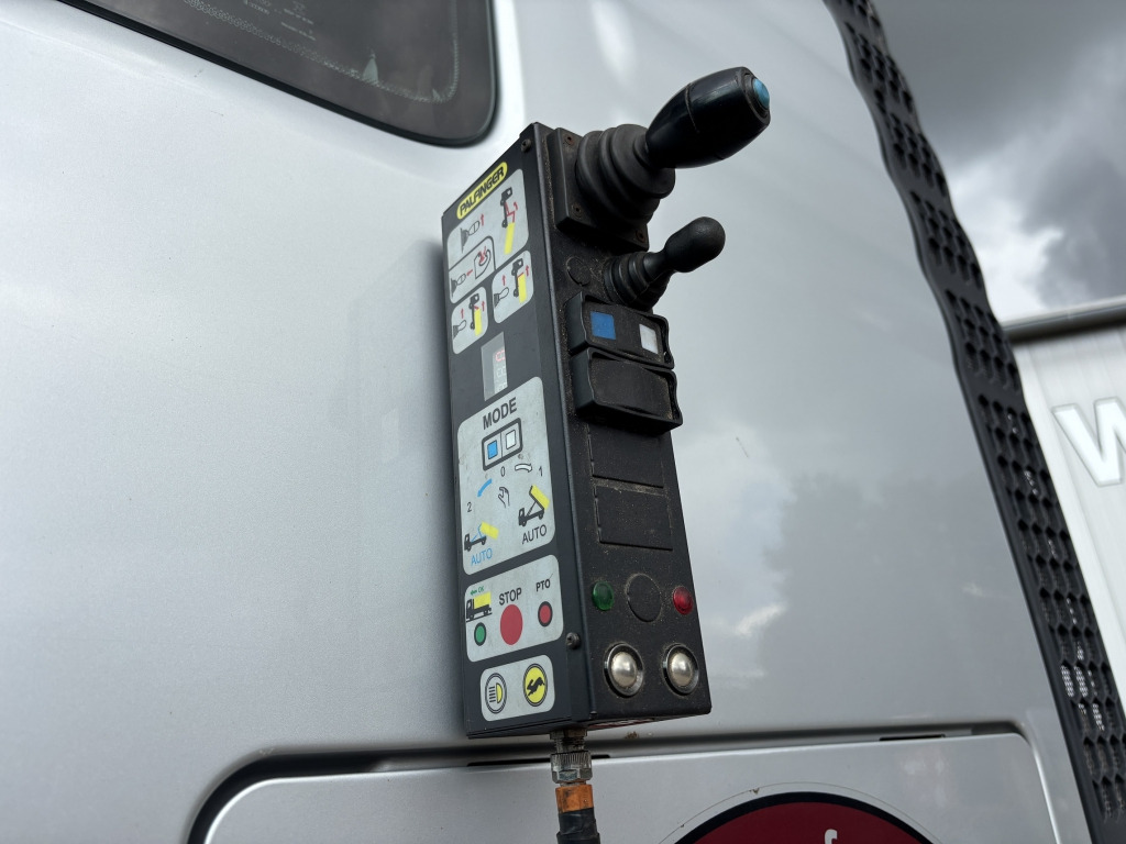 MAN TGX 26.460 / 6x2-4 BL - Caminhão polibenne: foto 5 MAN TGX 26.460 / 6x2-4 BL - Caminhão polibenne: foto 5