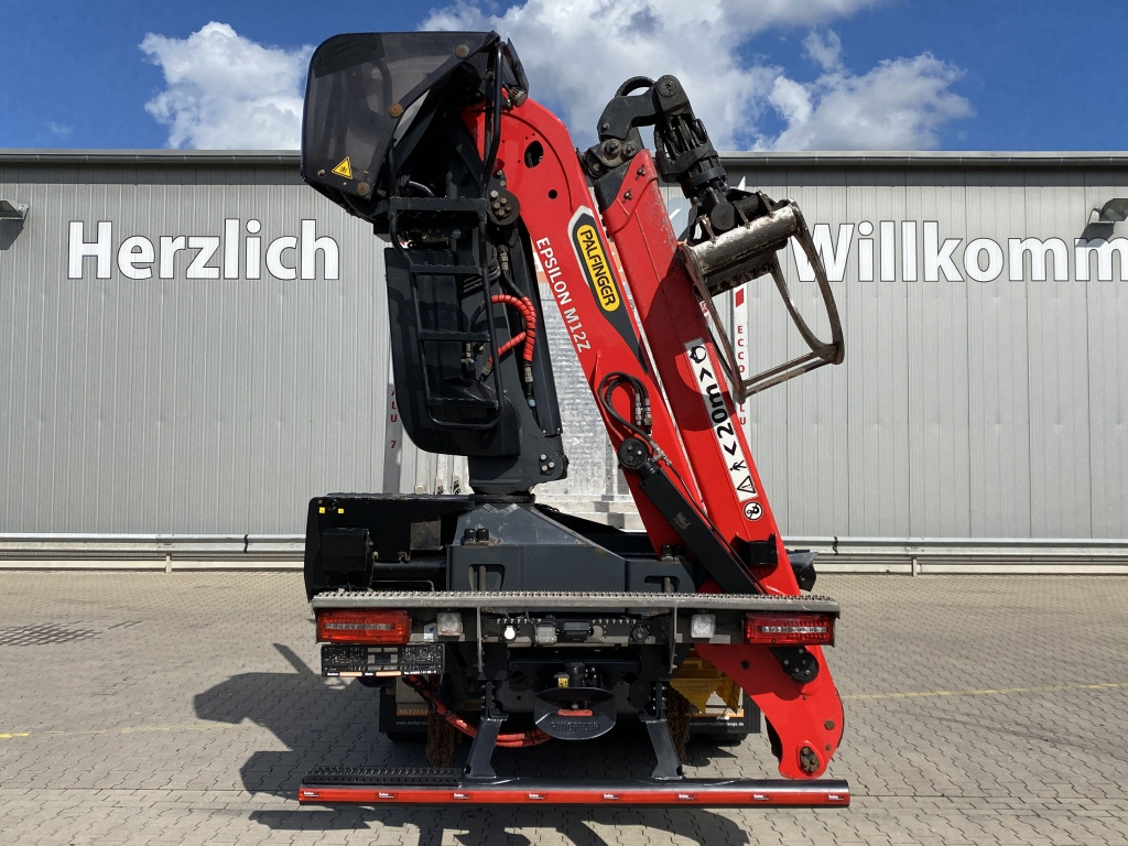 MAN TGX 33.580 6x4 BB Kurzholzaufbau / Kran - Caminhão florestal, Caminhão grua: foto 4 MAN TGX 33.580 6x4 BB Kurzholzaufbau / Kran - Caminhão florestal, Caminhão grua: foto 4