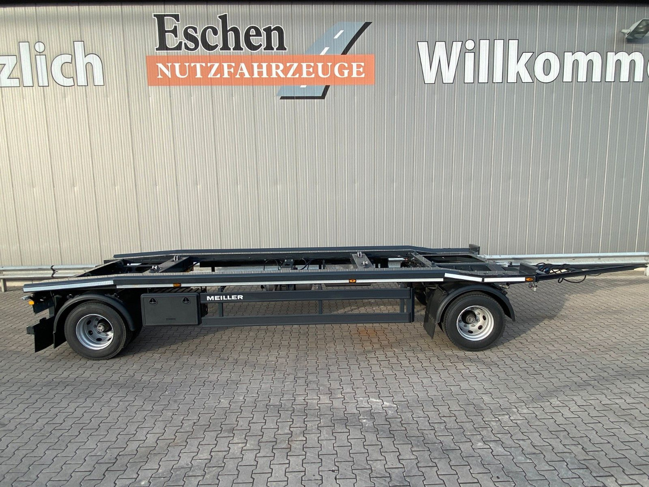 Meiller MG 18 ZO 5,4 NEU*Rückfahrkamera*Werkzeugkasten Meiller MG 18 ZO 5,4 NEU*Werkzeugkasten Abrollcontainer - Reboque ampliroll/ Multibenne: foto 5 Meiller MG 18 ZO 5,4 NEU*Rückfahrkamera*Werkzeugkasten Meiller MG 18 ZO 5,4 NEU*Werkzeugkasten Abrollcontainer - Reboque ampliroll/ Multibenne: foto 5