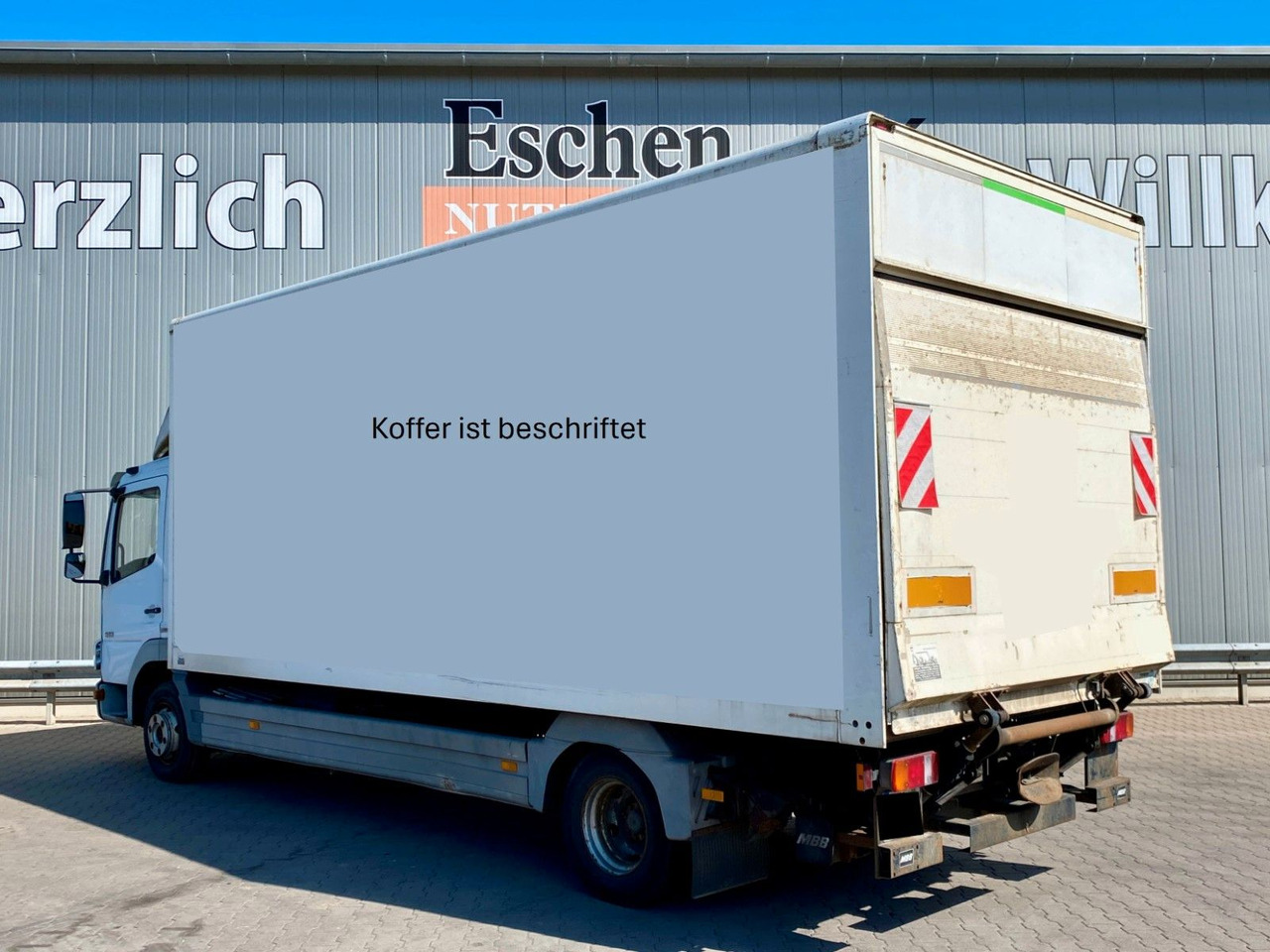 Mercedes-Benz 818 Atego | MBB LBW 1,00to.*3x Sitze*AHK*Teppich - Carrinha de contentor: foto 3 Mercedes-Benz 818 Atego | MBB LBW 1,00to.*3x Sitze*AHK*Teppich - Carrinha de contentor: foto 3