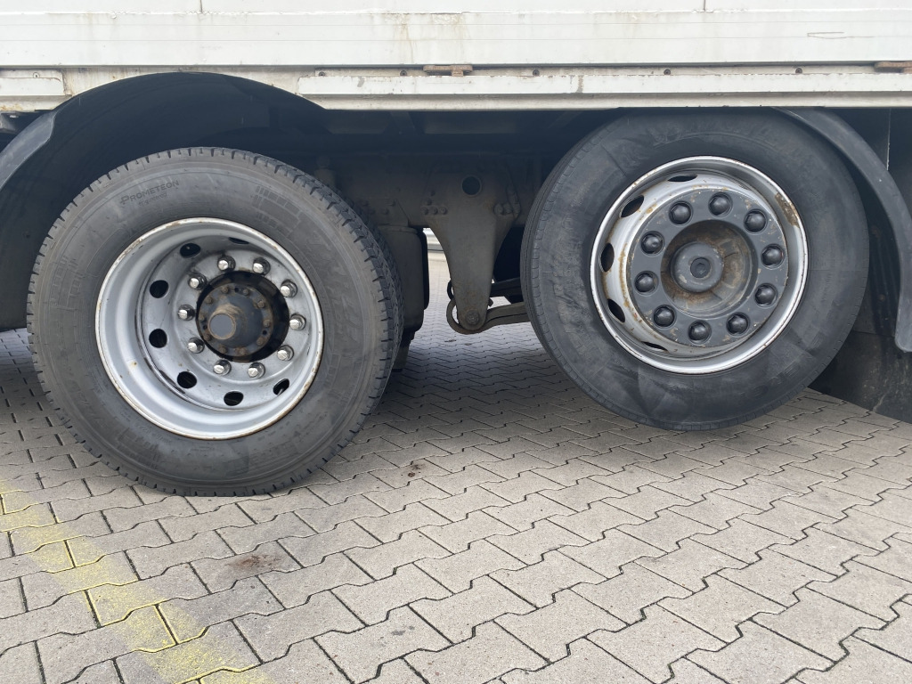 Scania 114 G 340 / 6x2 BL - Caminhão com lona: foto 3 Scania 114 G 340 / 6x2 BL - Caminhão com lona: foto 3