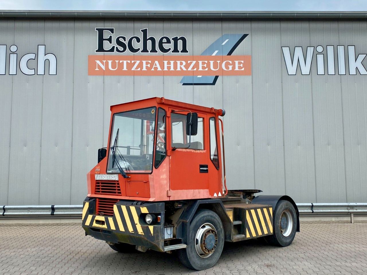 Terberg RT20 4x4 Rangierfahrzeug | Automatik - Tractor de terminal: foto 1 Terberg RT20 4x4 Rangierfahrzeug | Automatik - Tractor de terminal: foto 1