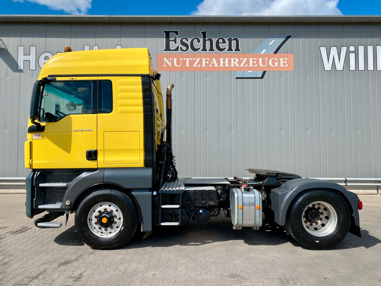 MAN TGX 18.440 4x4 HYDRO | XLX*2x Hydraulik*Retarder - Tractor: foto 2 MAN TGX 18.440 4x4 HYDRO | XLX*2x Hydraulik*Retarder - Tractor: foto 2