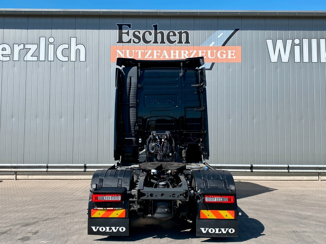 Volvo FH 500 Globetrotter| I-Park-Cool*2x Tank*Spoiler - Tractor: foto 4 Volvo FH 500 Globetrotter| I-Park-Cool*2x Tank*Spoiler - Tractor: foto 4