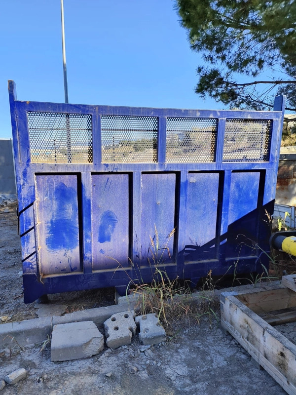 Caja quita y pon 3000x2500x800 MM - Carroçaria de caixa aberta: foto 1 Caja quita y pon 3000x2500x800 MM - Carroçaria de caixa aberta: foto 1