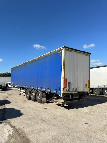 Fruehauf - Semi-reboque de lona: foto 1 Fruehauf - Semi-reboque de lona: foto 1