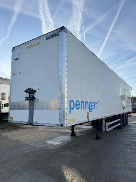 Fruehauf - Semireboque furgão: foto 1 Fruehauf - Semireboque furgão: foto 1