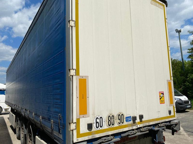 Fruehauf - Semi-reboque de lona: foto 2 Fruehauf - Semi-reboque de lona: foto 2