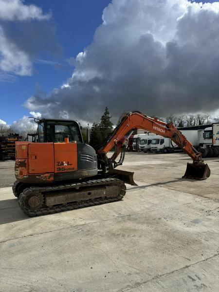 Hitachi ZX85USB-5A - Escavadora de rastos: foto 2 Hitachi ZX85USB-5A - Escavadora de rastos: foto 2