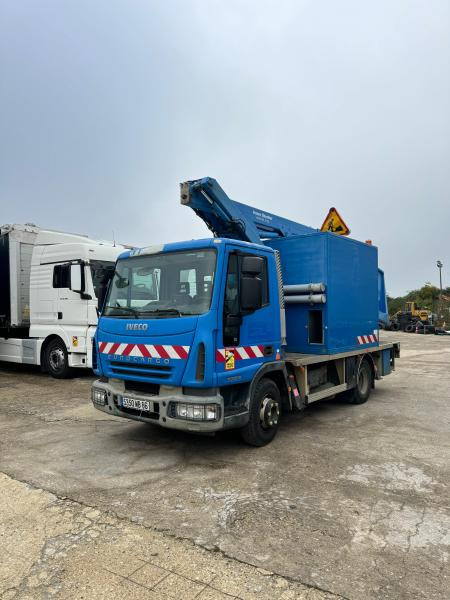 Caminhão com plataforma aérea Iveco Eurocargo 100E19: foto 1