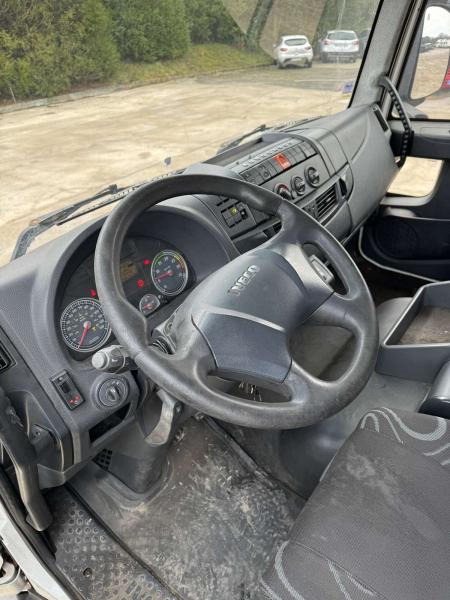 Iveco Eurocargo 160E30 - Caminhão frigorífico: foto 2 Iveco Eurocargo 160E30 - Caminhão frigorífico: foto 2