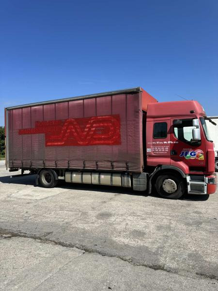Renault Premium 450 - Caminhão com lona: foto 2 Renault Premium 450 - Caminhão com lona: foto 2
