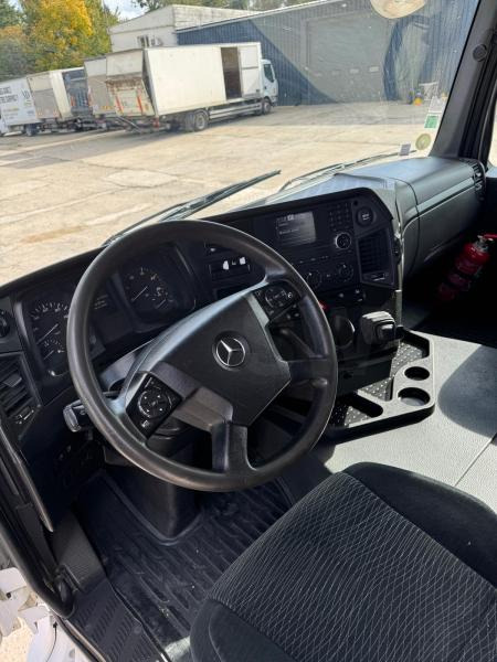 Mercedes Arocs 2045 - Tractor: foto 4 Mercedes Arocs 2045 - Tractor: foto 4