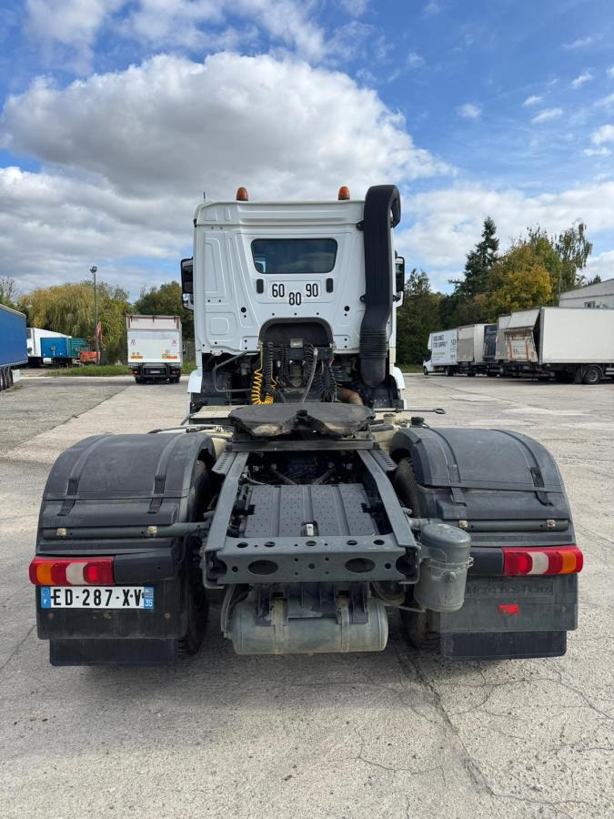 Mercedes Arocs 2045 - Tractor: foto 2 Mercedes Arocs 2045 - Tractor: foto 2