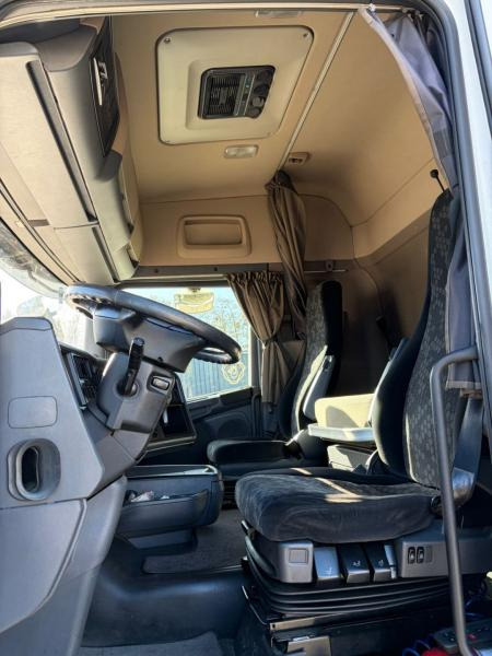 Scania R 490 - Tractor: foto 4 Scania R 490 - Tractor: foto 4