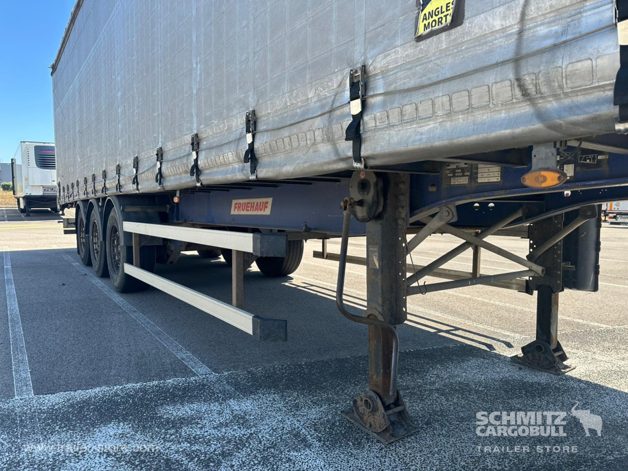 FRUEHAUF Curtainsider Standard - Semi-reboque de lona: foto 2 FRUEHAUF Curtainsider Standard - Semi-reboque de lona: foto 2