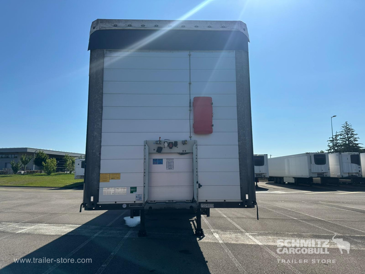 Locação de SCHMITZ Curtainsider Dropside SCHMITZ Curtainsider Dropside: foto 12