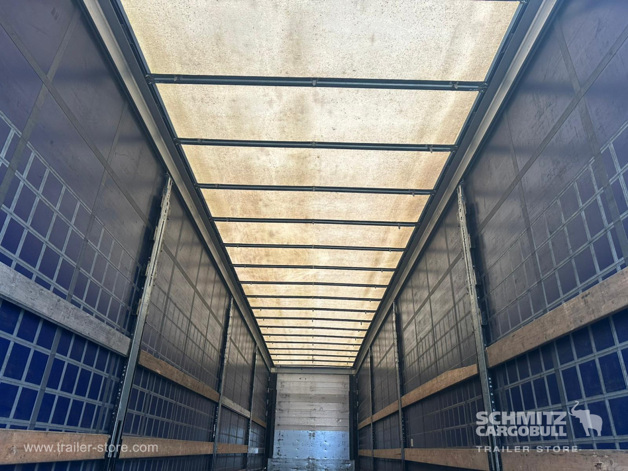 SCHMITZ Curtainsider Mega - Semi-reboque de lona: foto 5 SCHMITZ Curtainsider Mega - Semi-reboque de lona: foto 5
