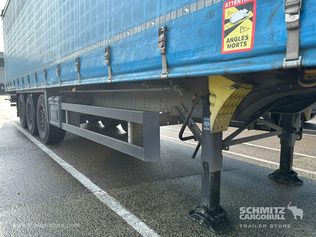 SCHMITZ Curtainsider Standard - Semi-reboque de lona: foto 4 SCHMITZ Curtainsider Standard - Semi-reboque de lona: foto 4