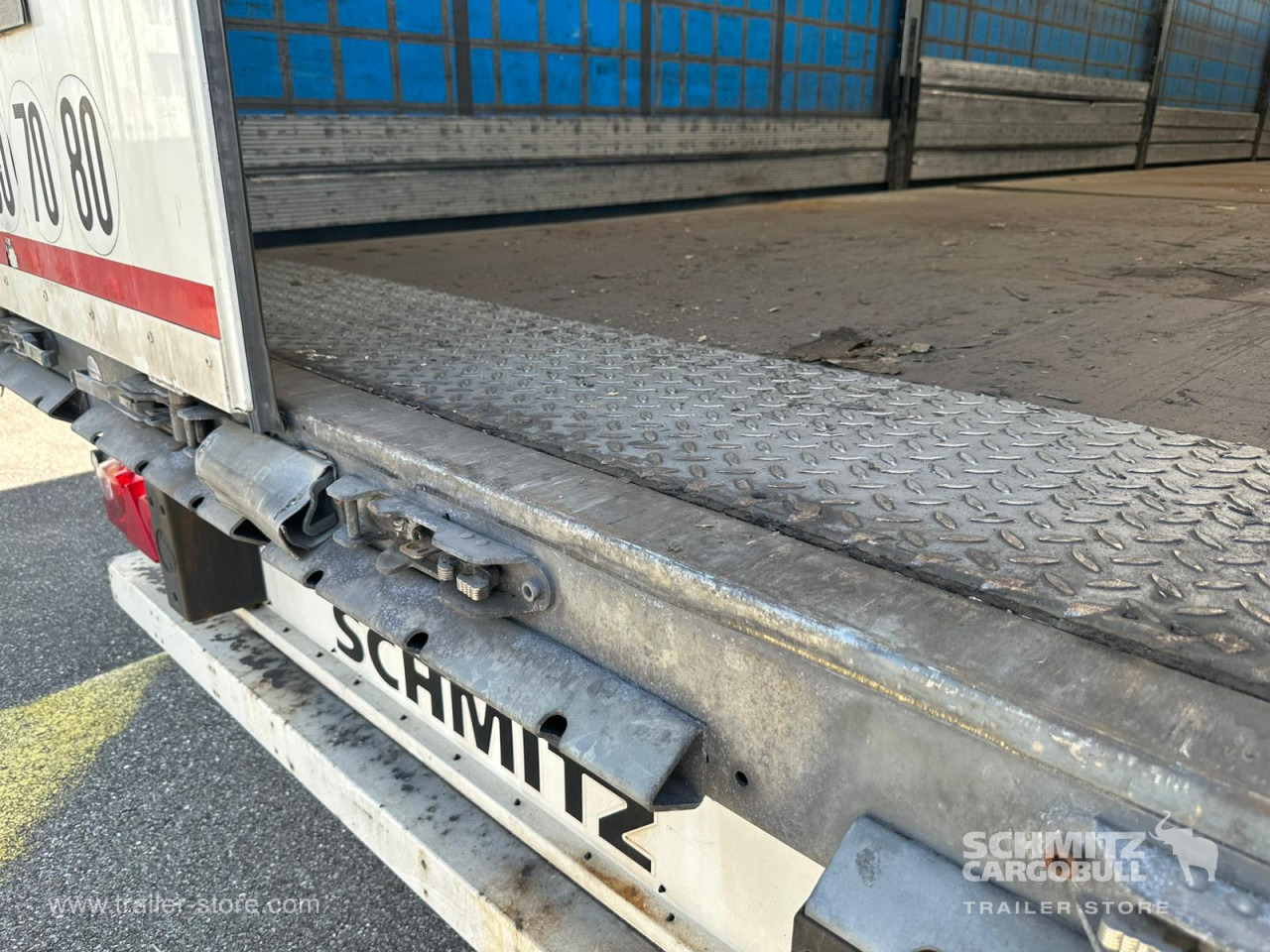SCHMITZ Curtainsider Standard - Semi-reboque de lona: foto 5 SCHMITZ Curtainsider Standard - Semi-reboque de lona: foto 5