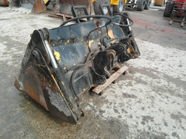 4 in 1 Schaufel (Klappschaufel) - Balde para carregadeiras: foto 4 4 in 1 Schaufel (Klappschaufel) - Balde para carregadeiras: foto 4