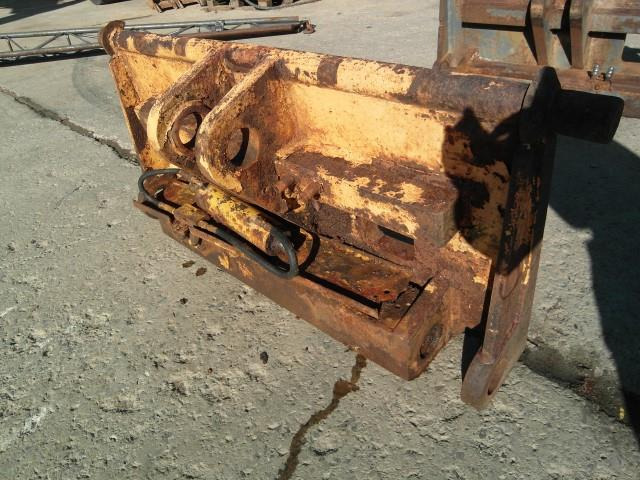 CASE 821 - Schnellwechsler Radlader - Acoplamento rápido: foto 1 CASE 821 - Schnellwechsler Radlader - Acoplamento rápido: foto 1