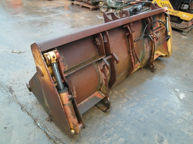 Case 580 - Balde para carregadeiras: foto 4 Case 580 - Balde para carregadeiras: foto 4