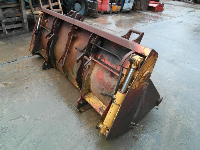 Case 580 - Balde para carregadeiras: foto 3 Case 580 - Balde para carregadeiras: foto 3