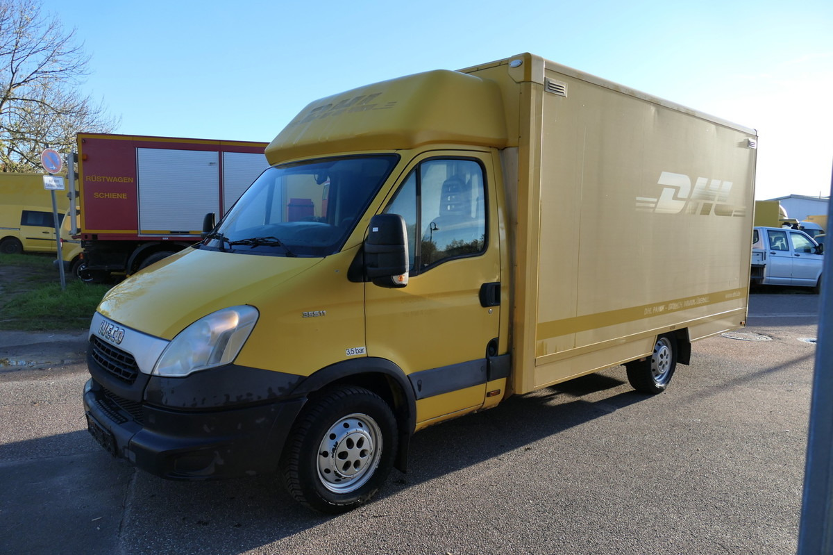 IVECO Daily 35 S11 C30C AUTOMATIK KAMERA Regale LUFT D - Carrinha de contentor: foto 2 IVECO Daily 35 S11 C30C AUTOMATIK KAMERA Regale LUFT D - Carrinha de contentor: foto 2
