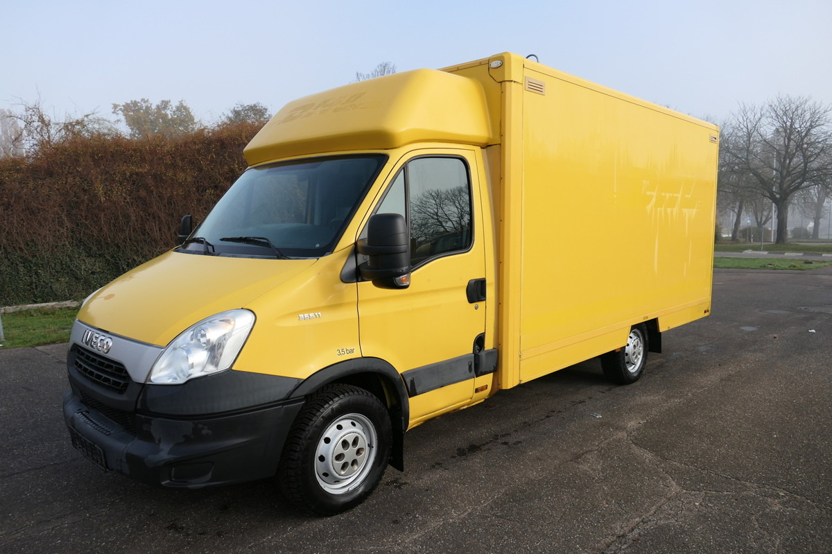 IVECO Daily 35 S11 C30C AUTOMATIK KAMERA Regale LUFT D - Carrinha de contentor: foto 1 IVECO Daily 35 S11 C30C AUTOMATIK KAMERA Regale LUFT D - Carrinha de contentor: foto 1