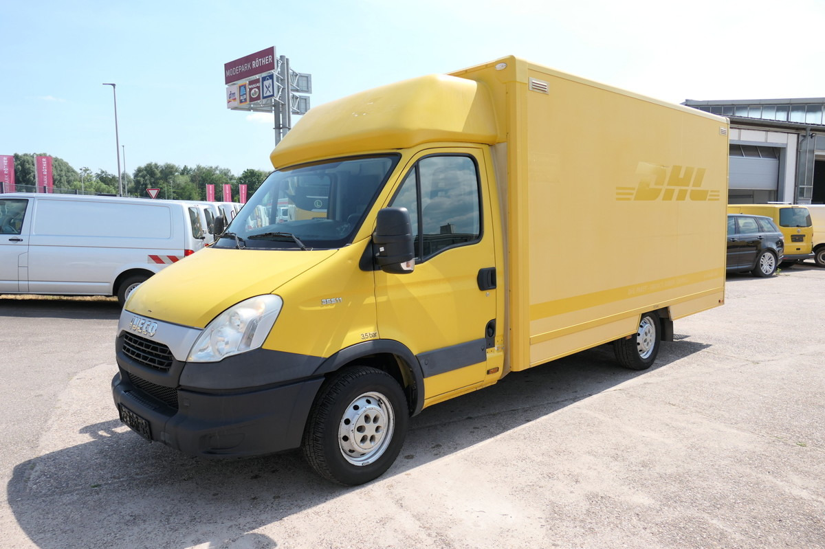 IVECO Daily 35 S11 C30C AUTOMATIK KAMERA Regale LUFT D - Carrinha de contentor: foto 1 IVECO Daily 35 S11 C30C AUTOMATIK KAMERA Regale LUFT D - Carrinha de contentor: foto 1