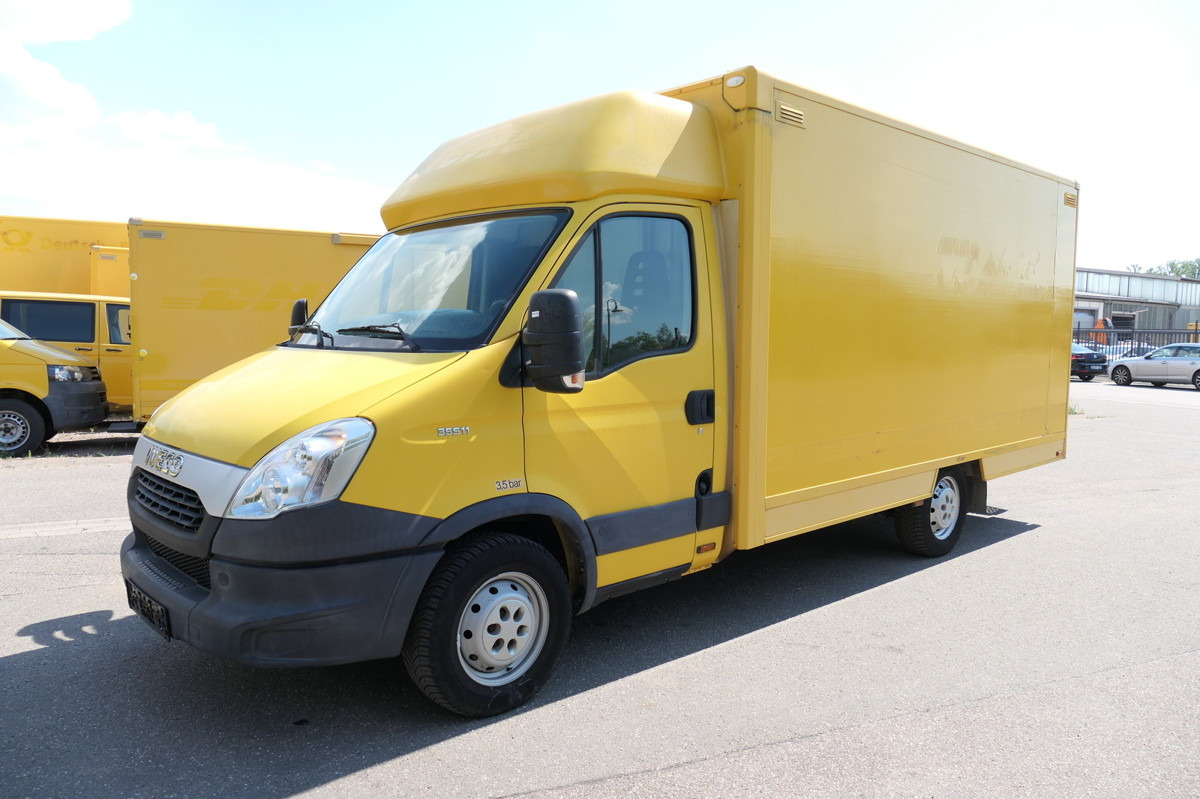 IVECO Daily 35 S11 C30C AUTOMATIK KAMERA Regale LUFT D - Carrinha de contentor: foto 1 IVECO Daily 35 S11 C30C AUTOMATIK KAMERA Regale LUFT D - Carrinha de contentor: foto 1