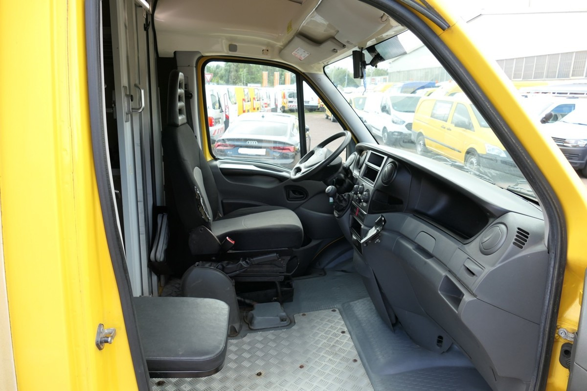 IVECO Daily 35 S11 C30C AUTOMATIK Regale LUFT - EURO 5 - Carrinha de contentor: foto 5 IVECO Daily 35 S11 C30C AUTOMATIK Regale LUFT - EURO 5 - Carrinha de contentor: foto 5
