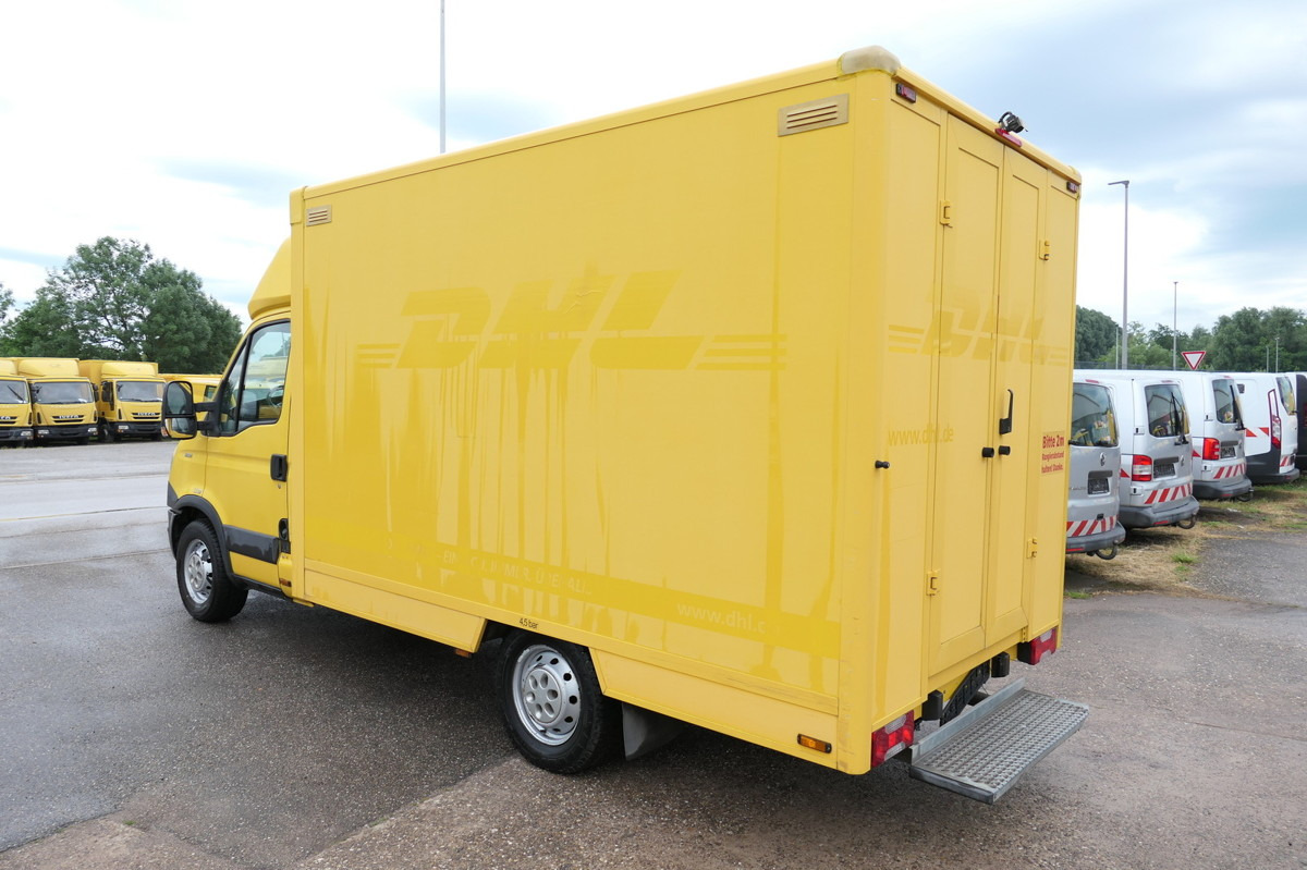 IVECO Daily 35 S11 C30C Kurz AUTOMATIK KAMERA Regale L - Carrinha de contentor: foto 4 IVECO Daily 35 S11 C30C Kurz AUTOMATIK KAMERA Regale L - Carrinha de contentor: foto 4