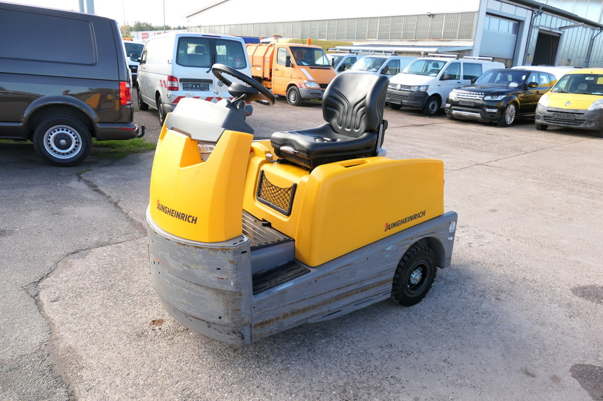 JUNGHEINRICH EZS 570 Schlepper - Trator elétrics: foto 2 JUNGHEINRICH EZS 570 Schlepper - Trator elétrics: foto 2
