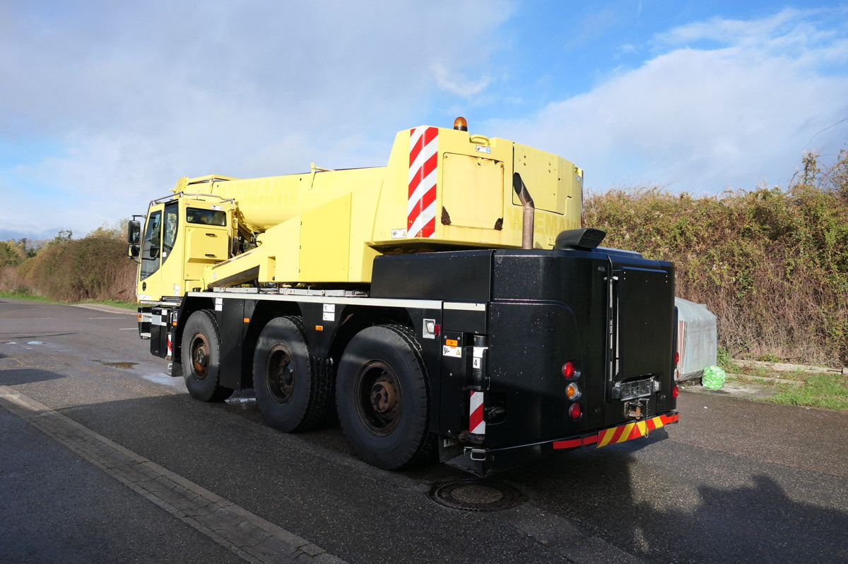 LIEBHERR LTC 1045-3.1 - Guindaste móvel: foto 4 LIEBHERR LTC 1045-3.1 - Guindaste móvel: foto 4