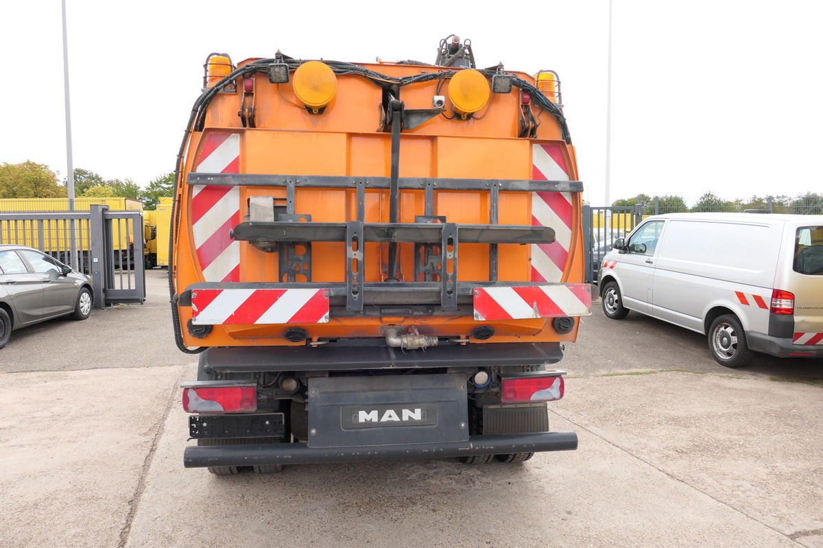 MAN TGL 12.250 Küpper Weisser Kehrmaschine - Varredora urbana: foto 4 MAN TGL 12.250 Küpper Weisser Kehrmaschine - Varredora urbana: foto 4