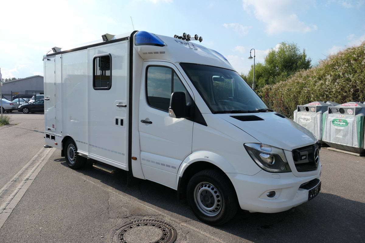 MERCEDES-BENZ 319 Sprinter 6-Zylinder Rettungswagen  Strobel - Ambulância: foto 3 MERCEDES-BENZ 319 Sprinter 6-Zylinder Rettungswagen  Strobel - Ambulância: foto 3