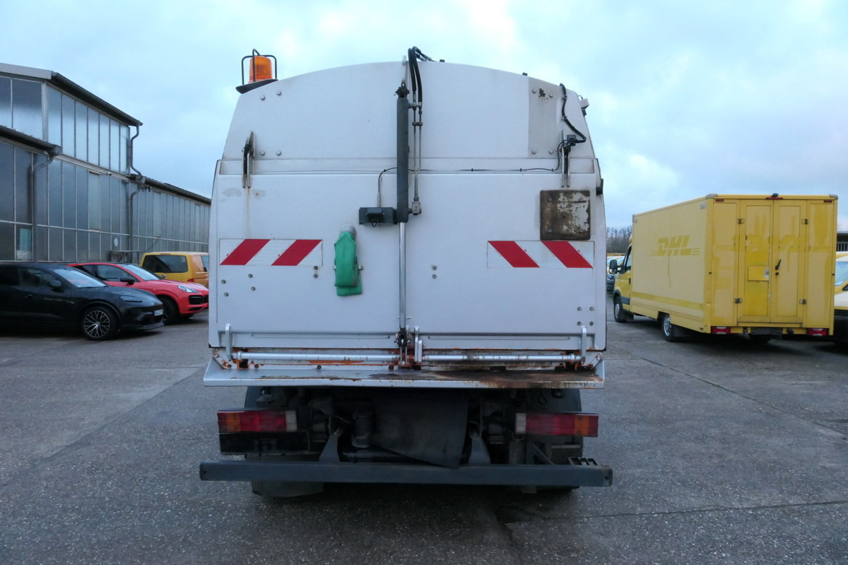 MERCEDES-BENZ Atego 1018 Rechtslenker Schmidt SK 500 R Rückfah - Varredora urbana: foto 5 MERCEDES-BENZ Atego 1018 Rechtslenker Schmidt SK 500 R Rückfah - Varredora urbana: foto 5
